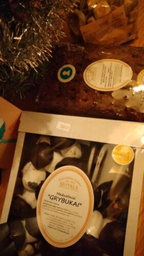 Lithuanian Mushroom Cookies - "Meduoliniai grybukai" 1kg photo review