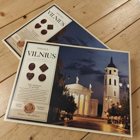 "Pergalė Vilnius" Šokoladinių saldainių rinkinys su juoduoju šokoladu