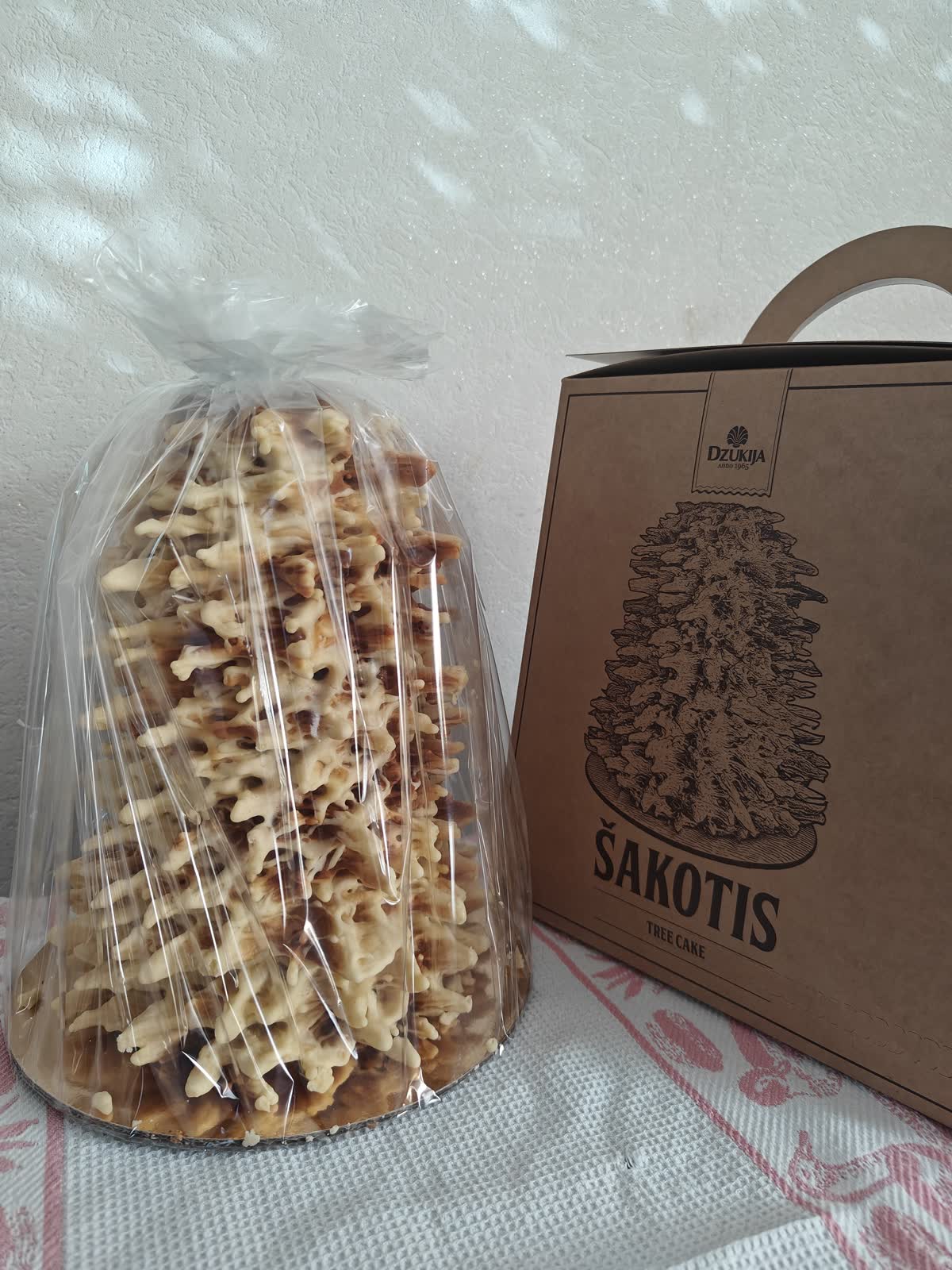 Classic Tree Cake "Šakotis Naujiena"