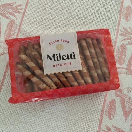 Wafer Rolls with Chocolate Filling "Miletti"